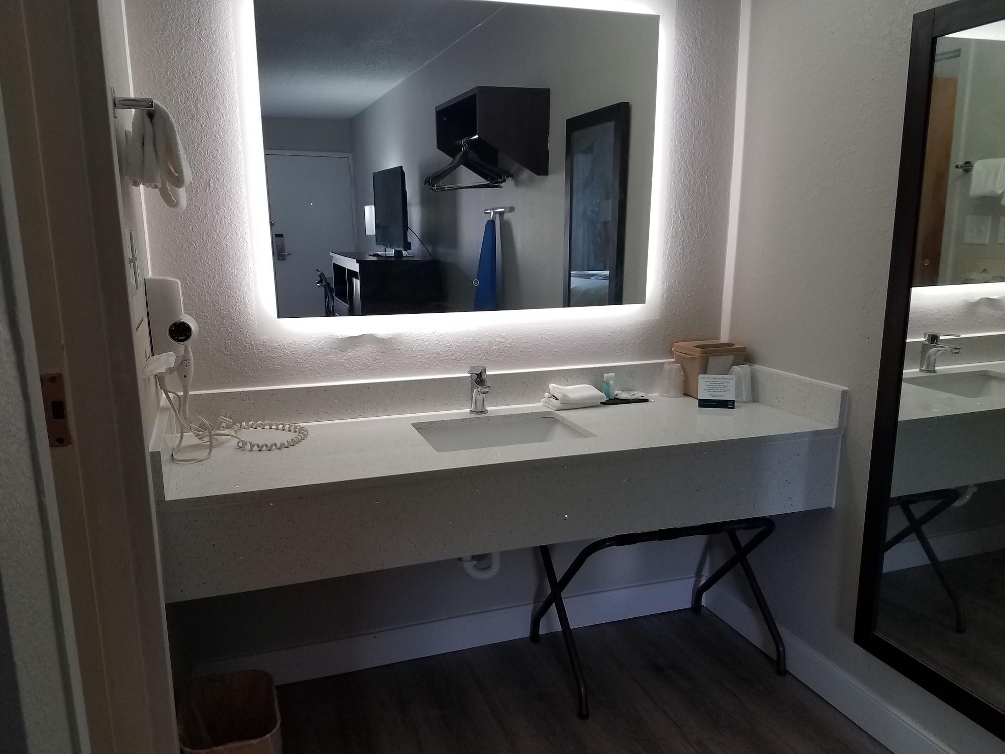 Quality Inn إمبوريا المظهر الخارجي الصورة