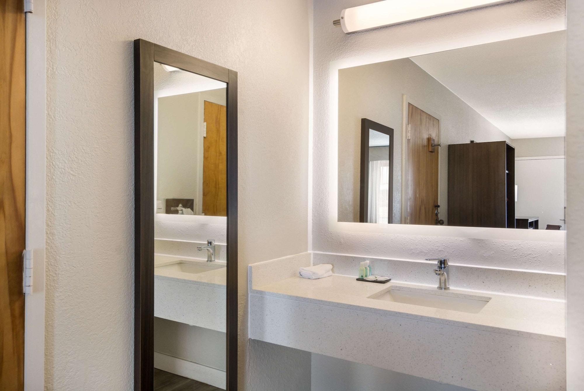 Quality Inn إمبوريا المظهر الخارجي الصورة